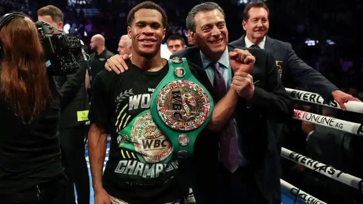 Hasil Tinju Dunia : Regis Prograis Dua Kali Dijatuhkan Devin Haney Mencium Kanvas