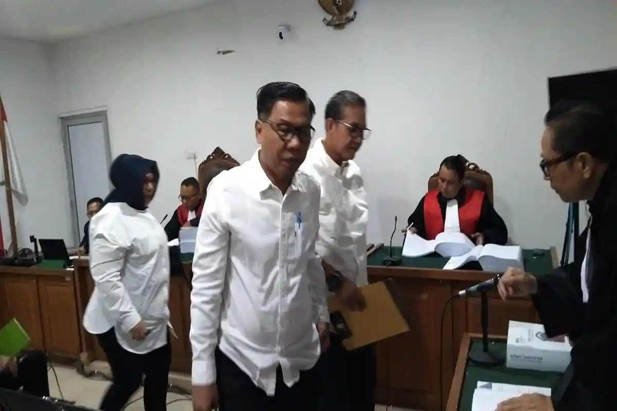 KPK Tuntut 3 Anggota DPRD OKU 5,5 Tahun dan Eks Kadis PUPR 4,5 Tahun Penjara Kasus Korupsi Pokir