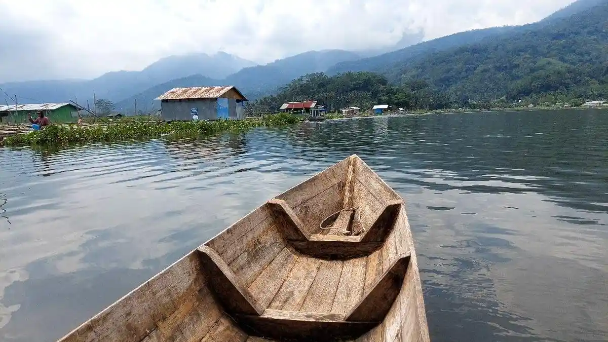 Cuma 13 Km dari Salatiga, Bisa Berkeliling Naik Perahu, Nikmati ...