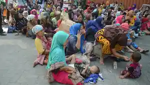 antre-zakat-mal-masjid-serang-surabaya_20190601_122959.jpg
