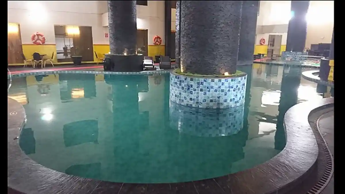 Kolam Renang Aston Samarinda; Tepat Jadi Referensi Berenang Keluarga