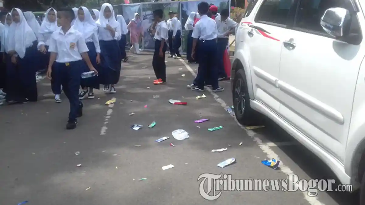 Hari Terakhir Istura 2018 Kota Bogor, Sampah Berserakan di Halaman Kantor Bima Arya
