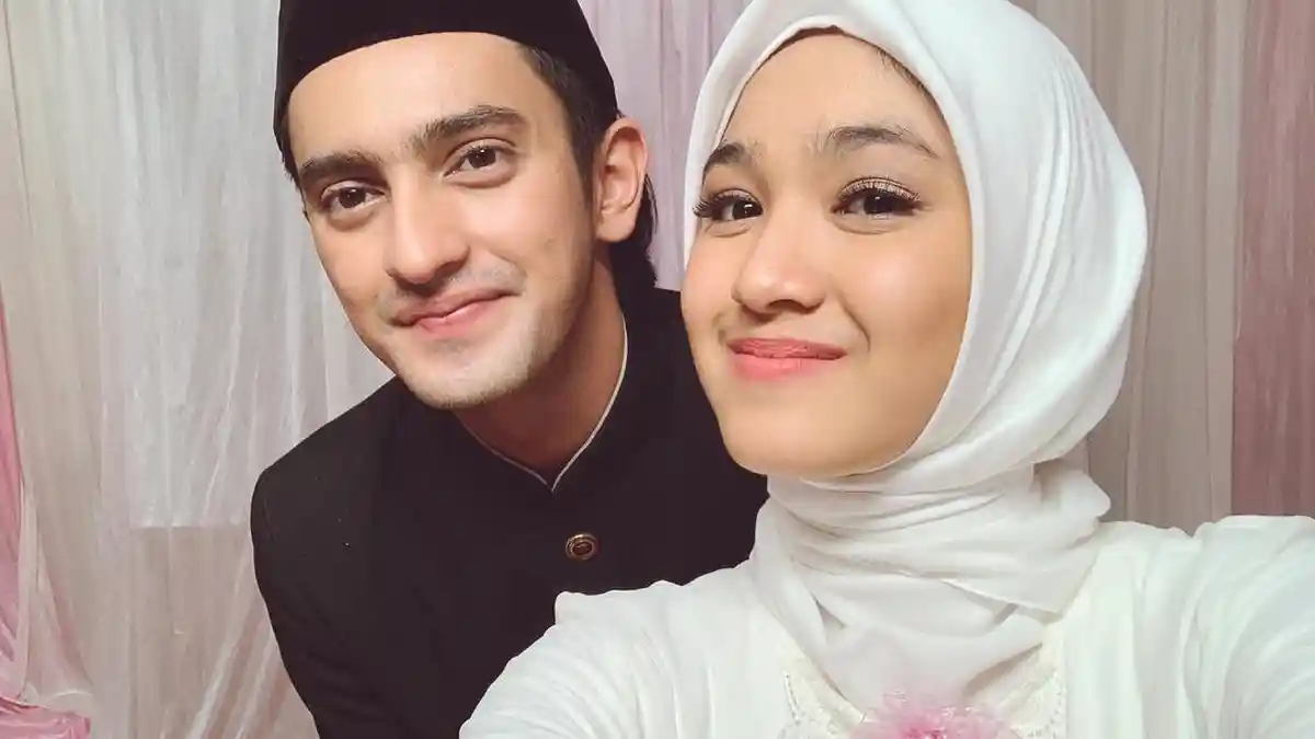 Foto Cut Syifa Buat Gerabah Curi Perhatian, Omar Daniel Sampai Beri Komentar Begini