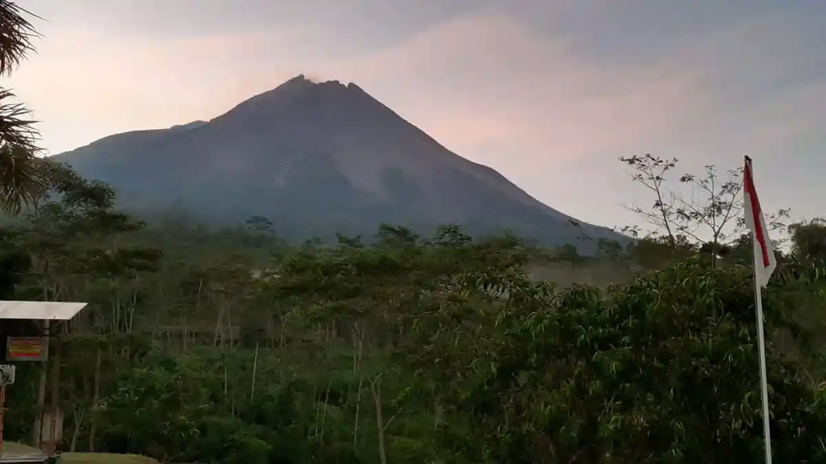 Intensitas Kegempaan Merapi Lebih Tinggi Daripada Minggu Lalu, Deformasi Tak Berubah Signifikan