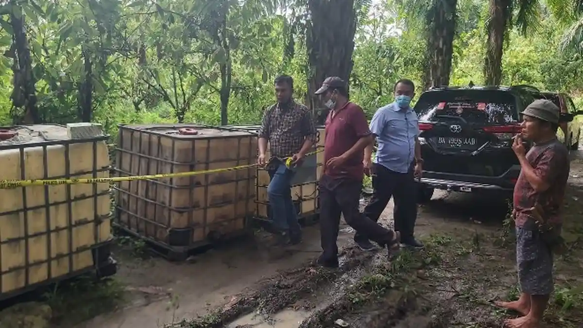 Mafia Penyelundup BBM Kota Siantar Timbun Berton-ton Biosolar, Hendak Dipasok ke Riau