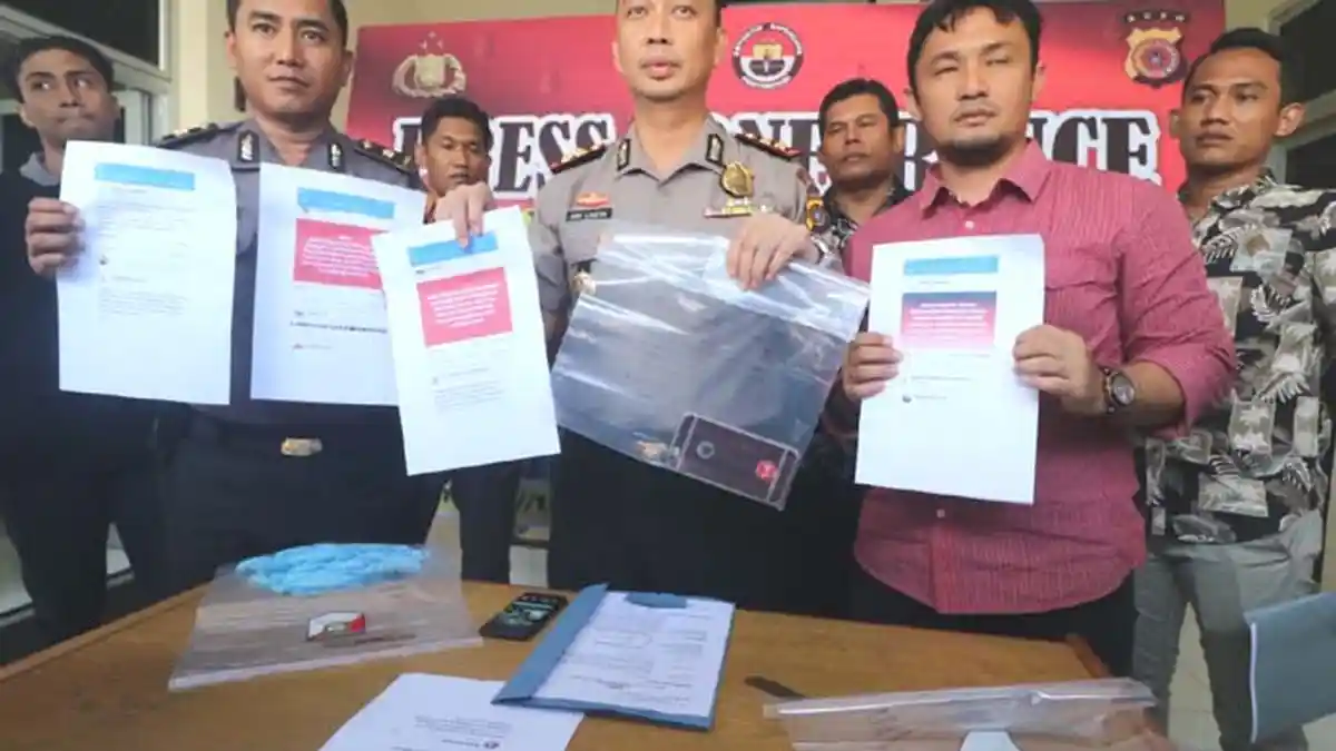 Kadis, PNS, dan IRT Ditangkap