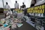 Kampanye Stop Sampah Impor Masuk Indonesia