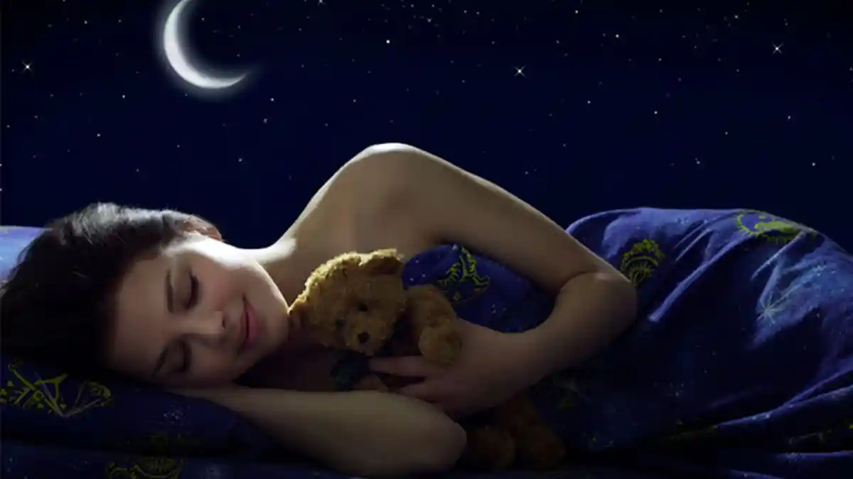 Sering Dikunjungi Si Bunga Tidur Akhir-akhir Ini? Begini Penjelasan Kenapa Kamu Bisa Mimpi!