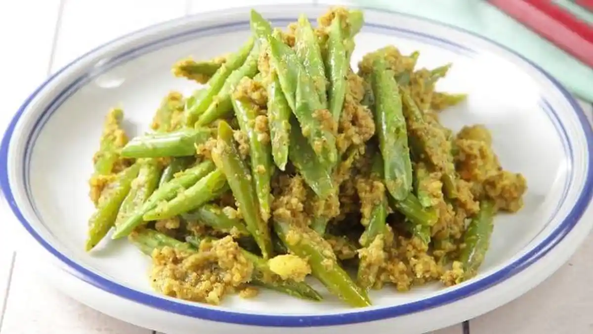 Resep Buncis Masak Bumbu Kuning, Menu Makan Siang Super Gurih yang Butuh Dua Langkah Saja Membuatnya