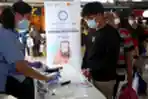Pengecekan Gula Darah di Stasiun Kereta Api Tanah Abang