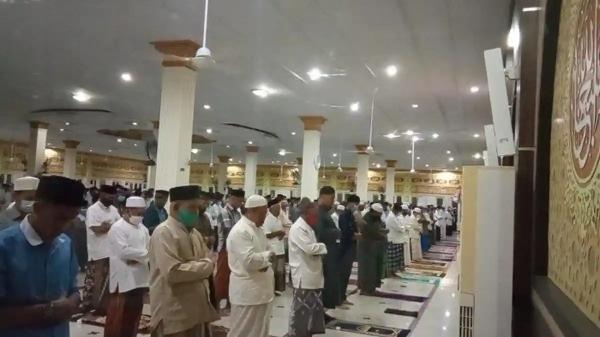 Shalat Tarawih dan Witir, Lengkap Tata Cara, Bacaan dan Niat Shalat serta Doa Kamilin dan Dzikir