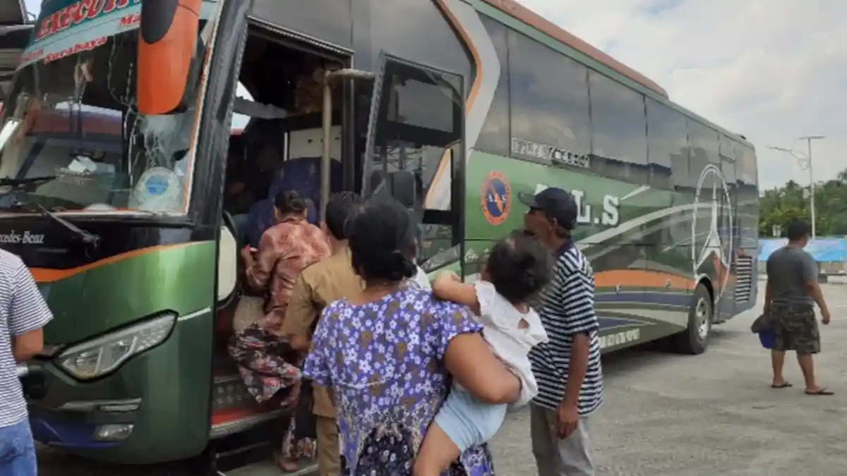 Arus Mudik Lebaran, Sehari 250 Bus Masuk Terminal Saribulan Sarolangun