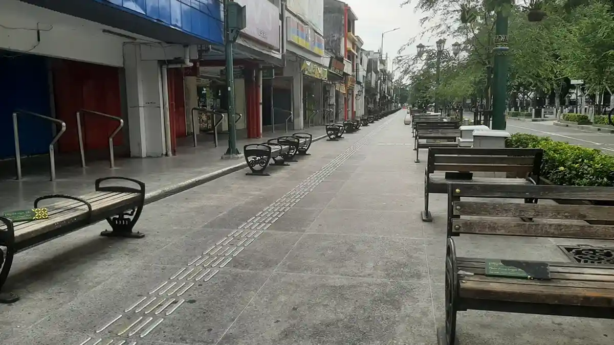 PPKM Diperpanjang, Satpol PP DIY Akan Bubarkan Warga yang Nongkrong di Kafe Lebih dari Tiga Orang