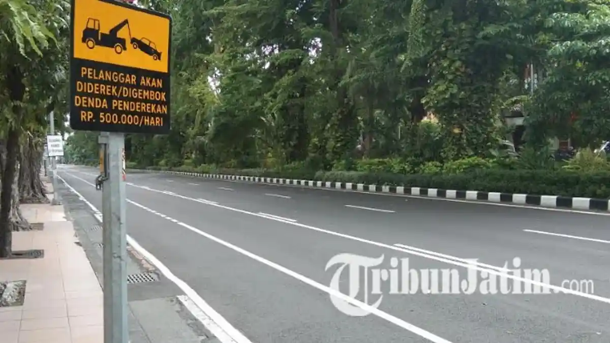 Evaluasi Kawasan Physical Distancing: Penutupan Jalan Darmo Bakal Dialihkan ke Jalan Pandegiling
