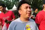 aktor-augie-fantinus-wiyana-usai-menonton-tim-indonesia-di-basket-hall-gbk_20181012_200318.jpg