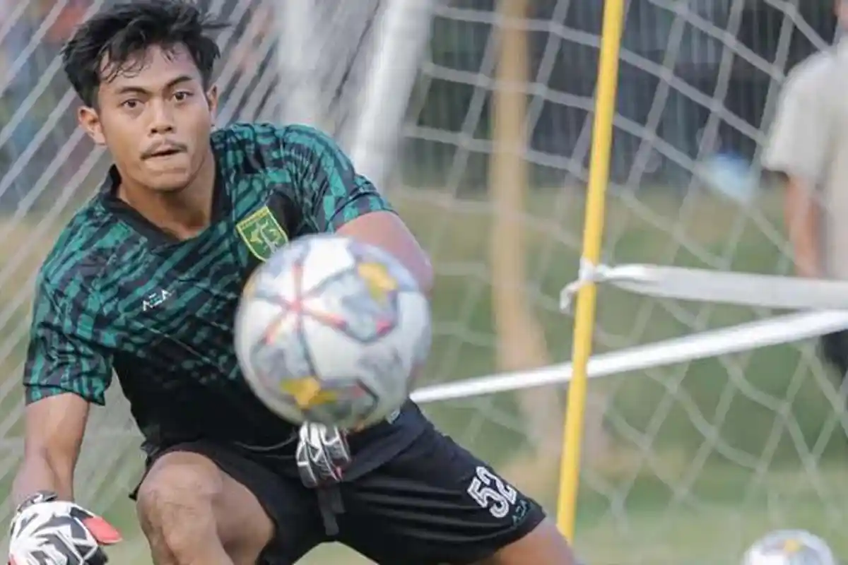 Ingin Menjadi Pilihan Utama, Kiper Persebaya Andhika Ramadhani Bicara Targetnya Musim Ini