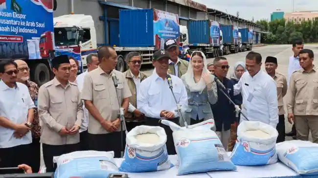Bulog Ekspor 2.280 Ton Beras ke Arab Saudi untuk Kebutuhan Jamaah Haji Indonesia 