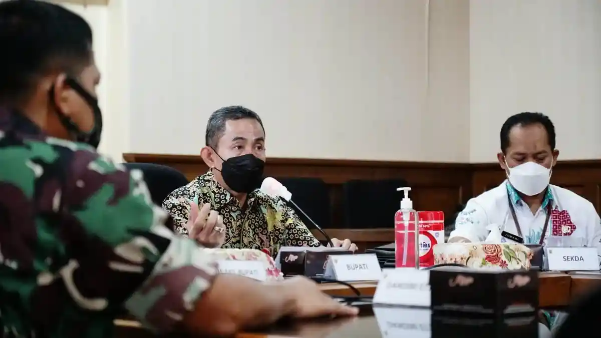 Rapat Lintas Sektoral, Bupati Pati Tekankan Suplai Kebutuhan Pokok untuk Korban Banjir Bandang