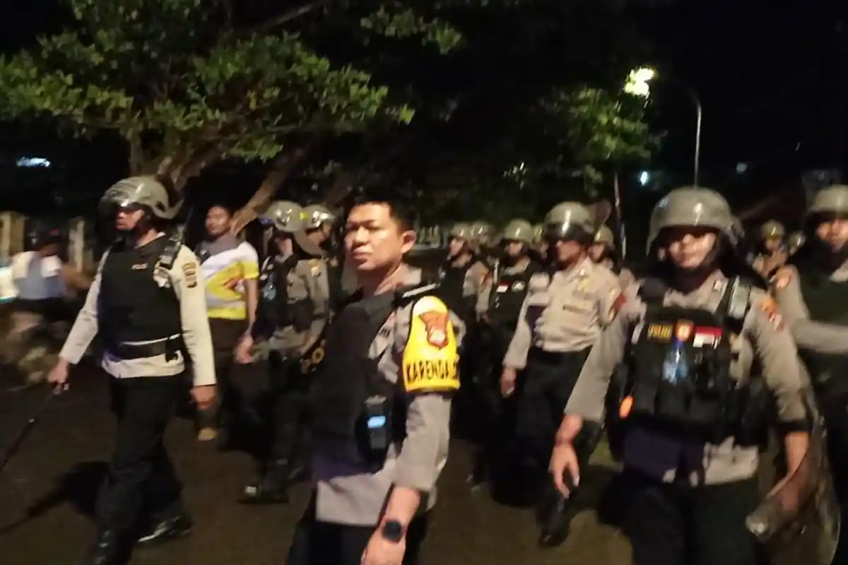30 Personel Polresta Sorong Kota Dikerahkan Bubarkan Bentrok Pemuda di Jalan Jenderal Sudirman