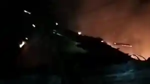 Tangkapan-layar-peristiwa-kebakaran-di-rumah-milik-wargaDDD.jpg