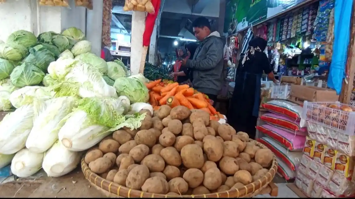 Harga Kebutuhan Pokok di Pasar Induk Wonosobo per Hari Ini,