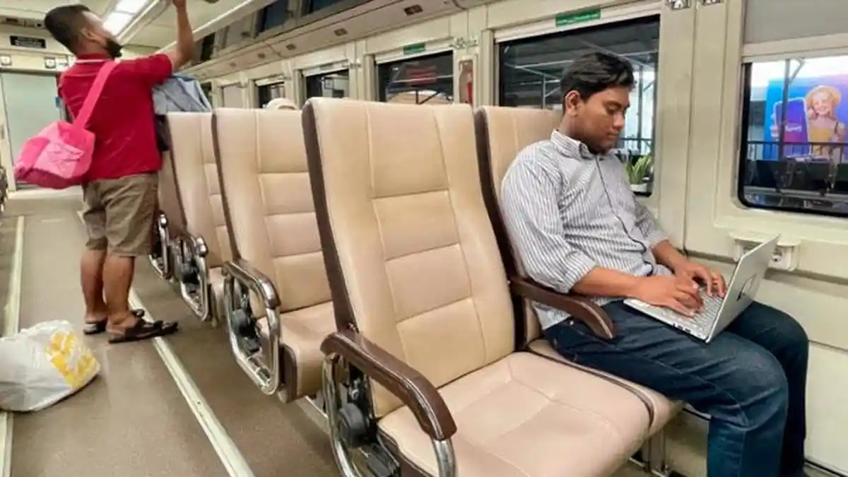 Cara Reschedule Tiket Kereta Lebaran 2024 di Aplikasi Access KAI, Lengkap Biaya Administrasinya