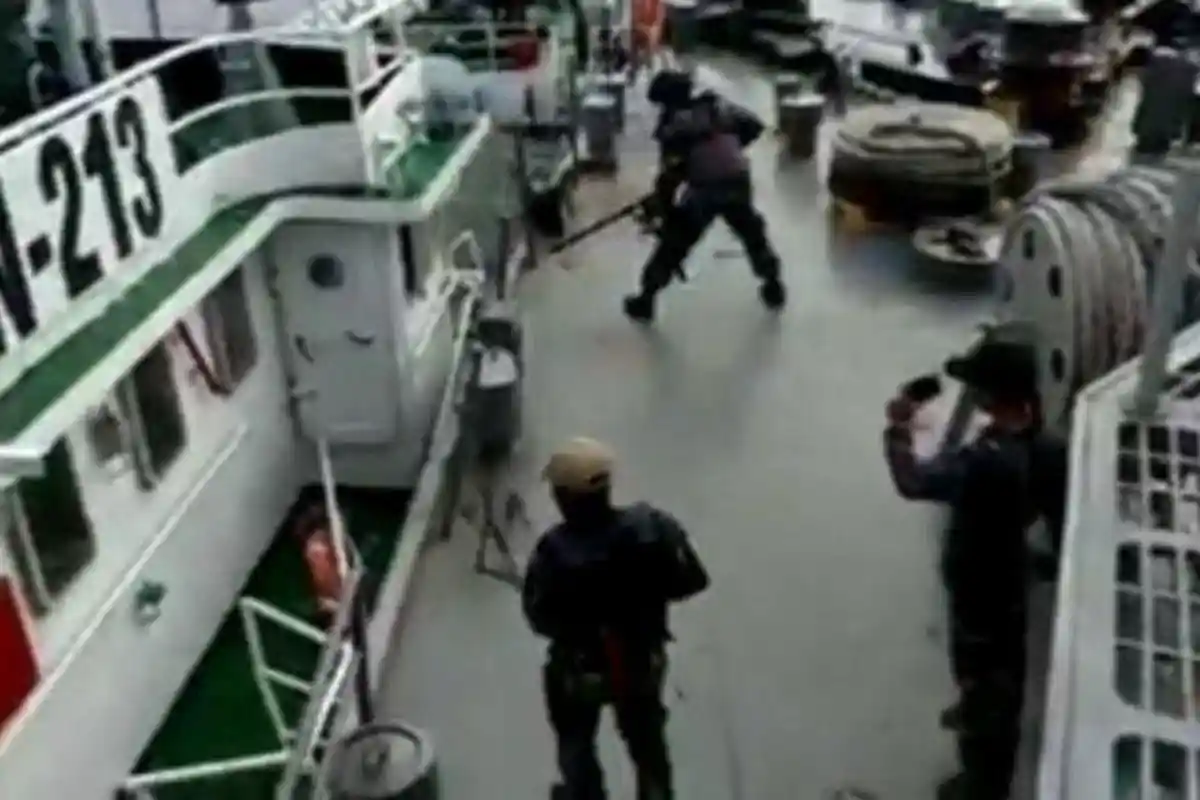 Video Detik Detik Kapal Vietnam Sengaja Tabrak Kapal Perang Indonesia, Ajakan Berperang Kah?