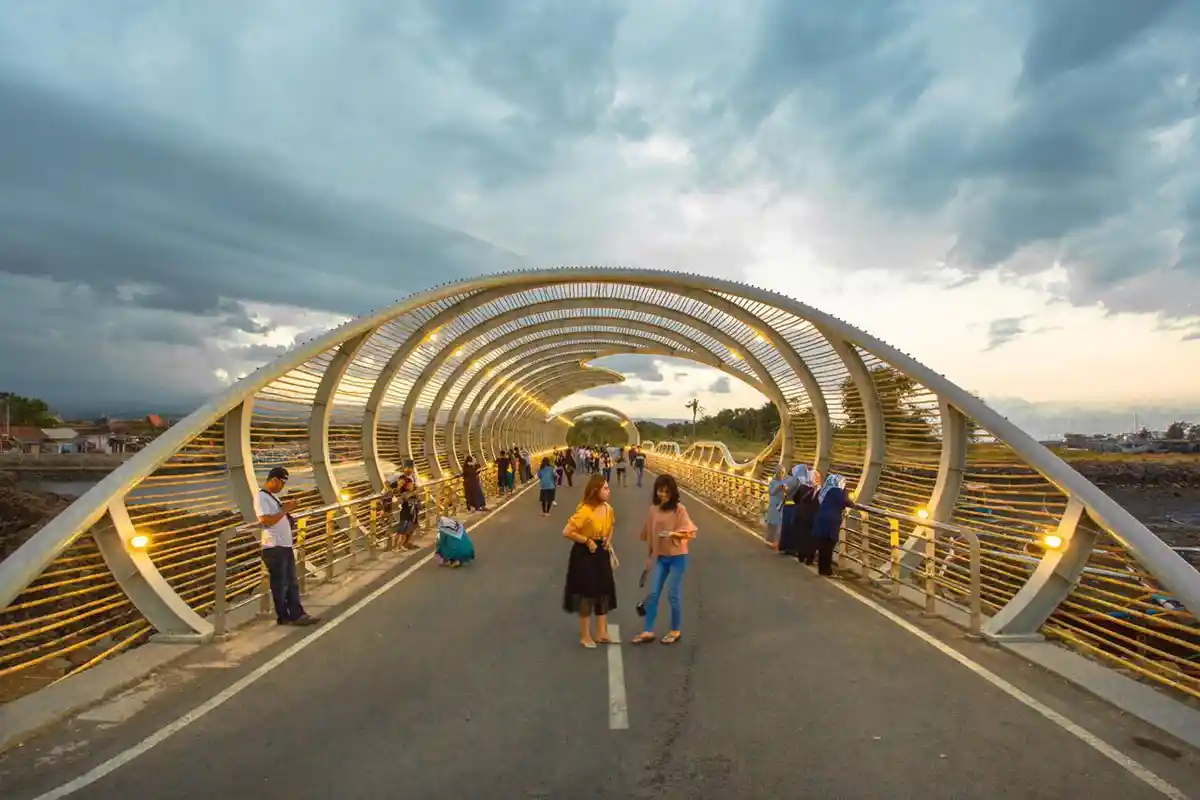 Hotel-Destinasi Banyuwangi Dipadati Wisatawan, Bupati Ipuk: Beri Layanan Terbaik