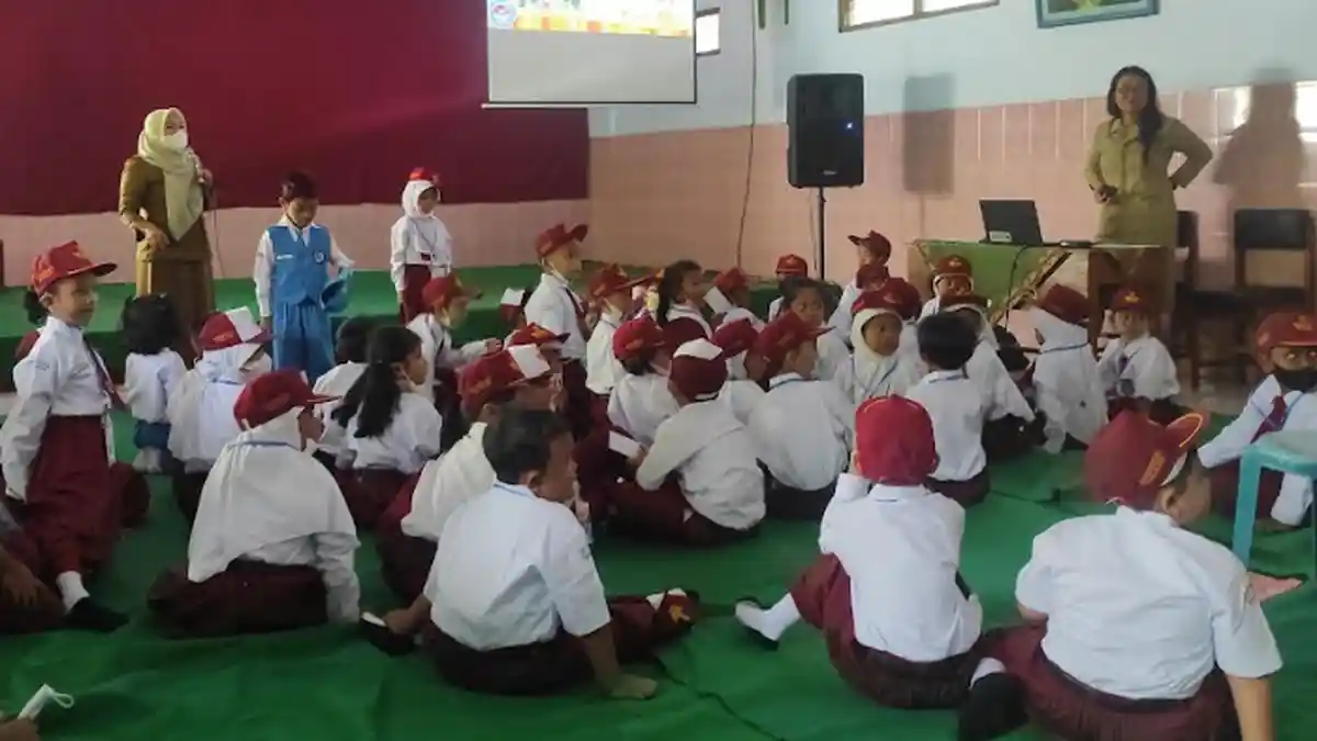 Siswa Baru di Kota Blitar Mulai mengikuti Kegiatan MPLS