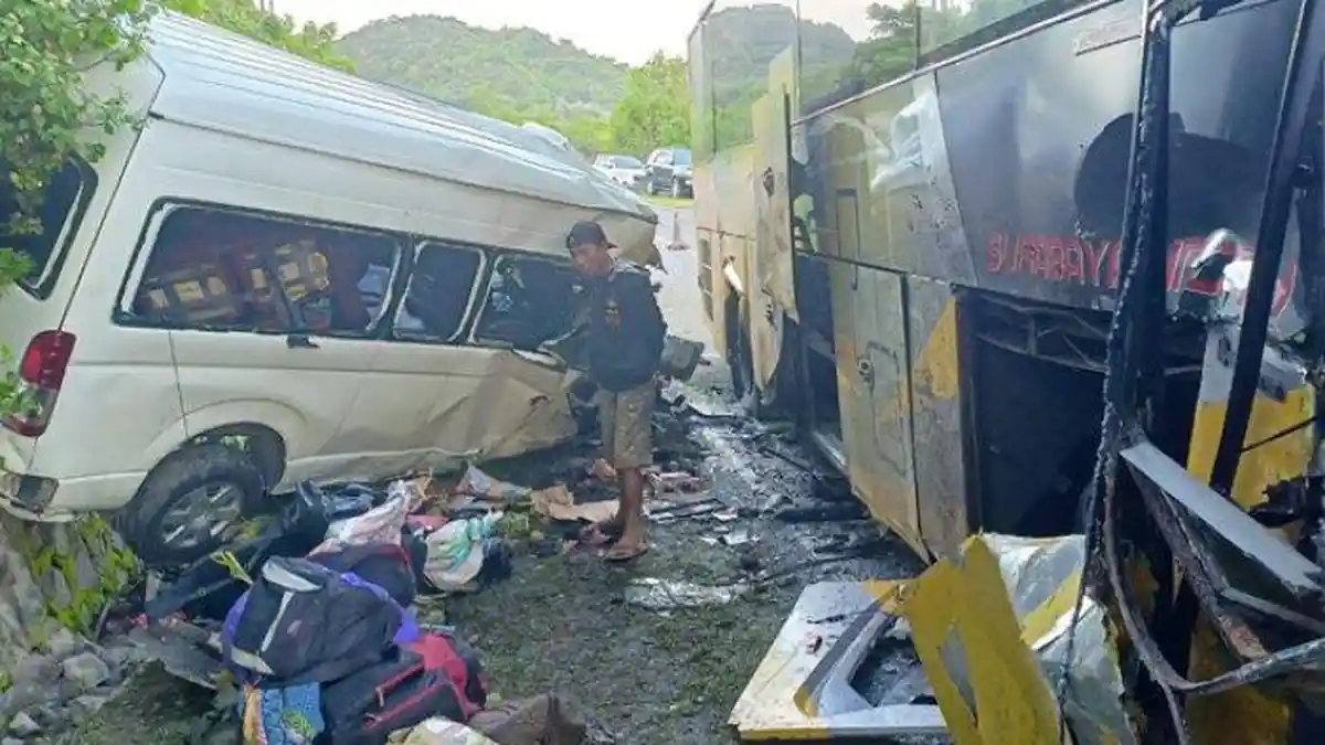 Bus Tabrakan dengan Mobil Travel di Sumbawa, 6 Penumpang Travel Tewas, 8 Lainnya Luka-luka