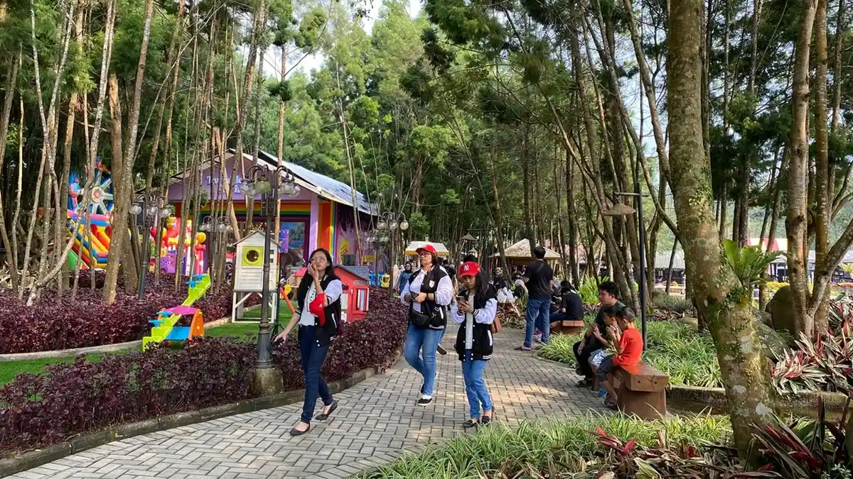 Objek Wisata di Bandung Barat Kena Dampak Kecelakaan Ciater Subang & SE Gubernur tentang Study Tour