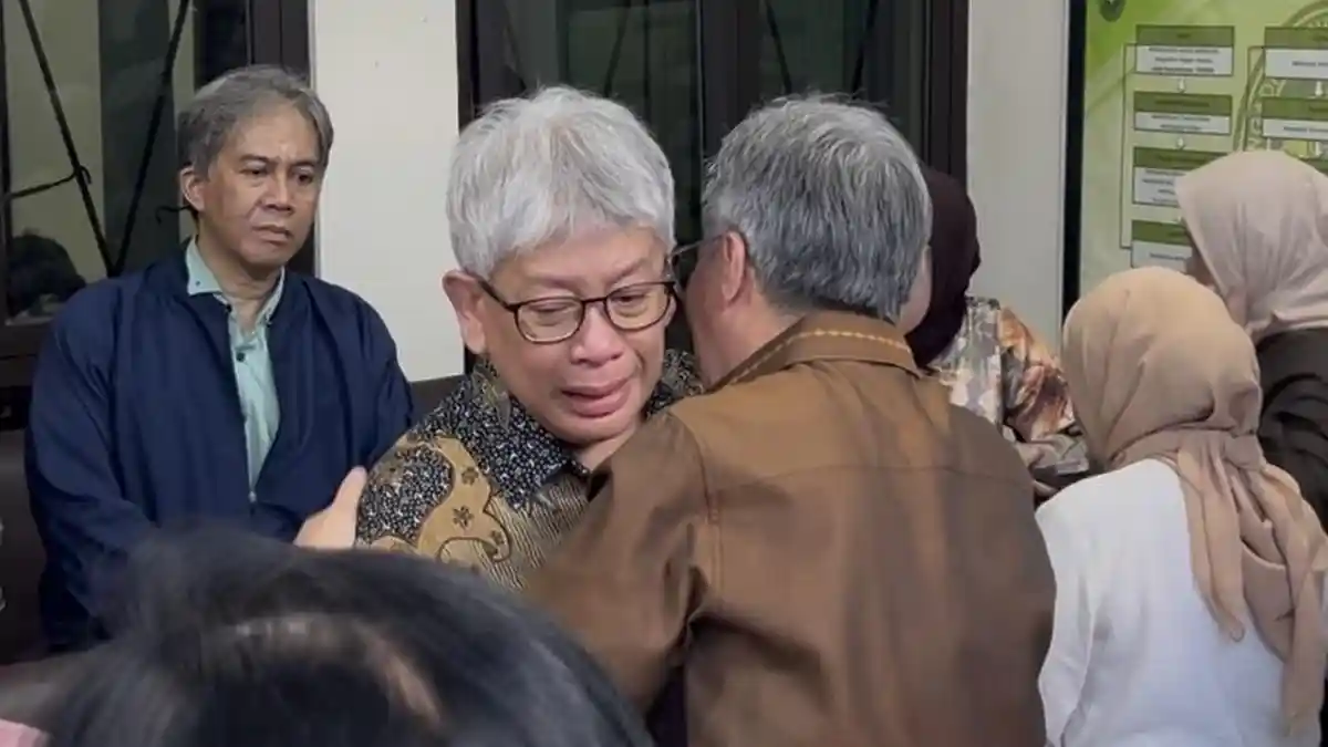 Tangis Pecah di Tipikor Semarang: 3 Bos Bank BJB Divonis Bebas dalam Kasus Kredit Sritex