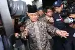 20131216_091319_mantan-ketua-komisi-x-dpr-mahyuddin-diperiksa-kpk.jpg
