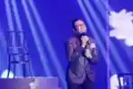 Aksi Panggung Sammy Simorangkir