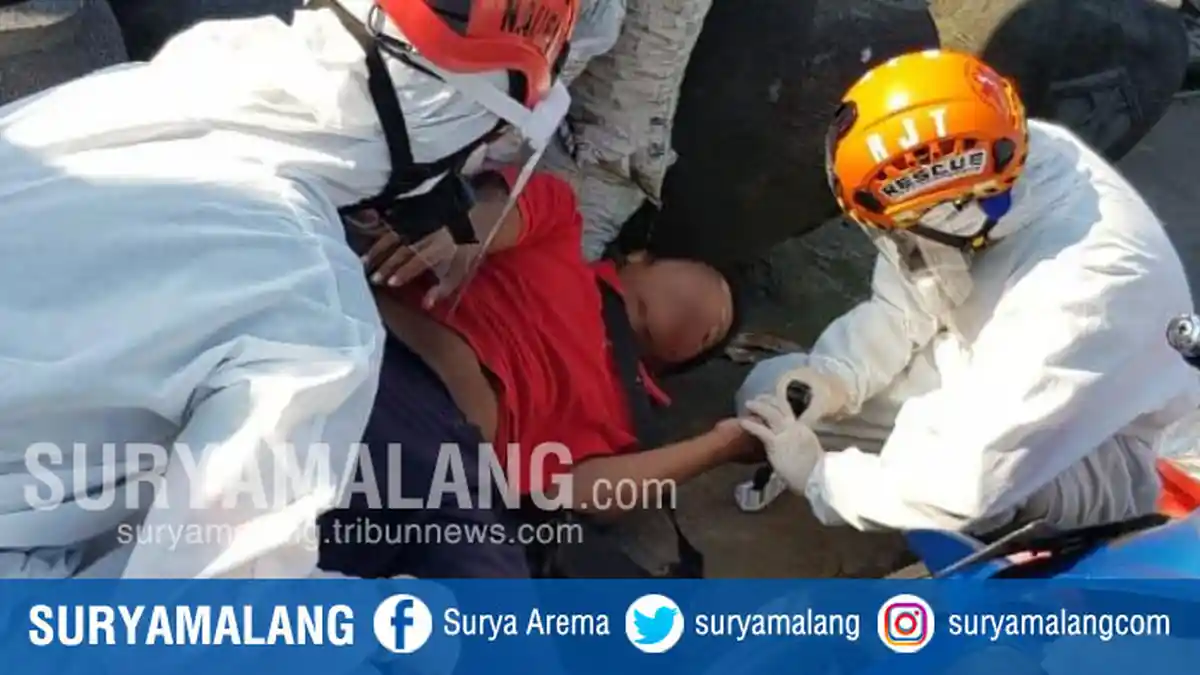 Stroke Kambuh, Subandi pingsan di Jembatan Jalan Jaksa Agung Suprapto, Kota Malang