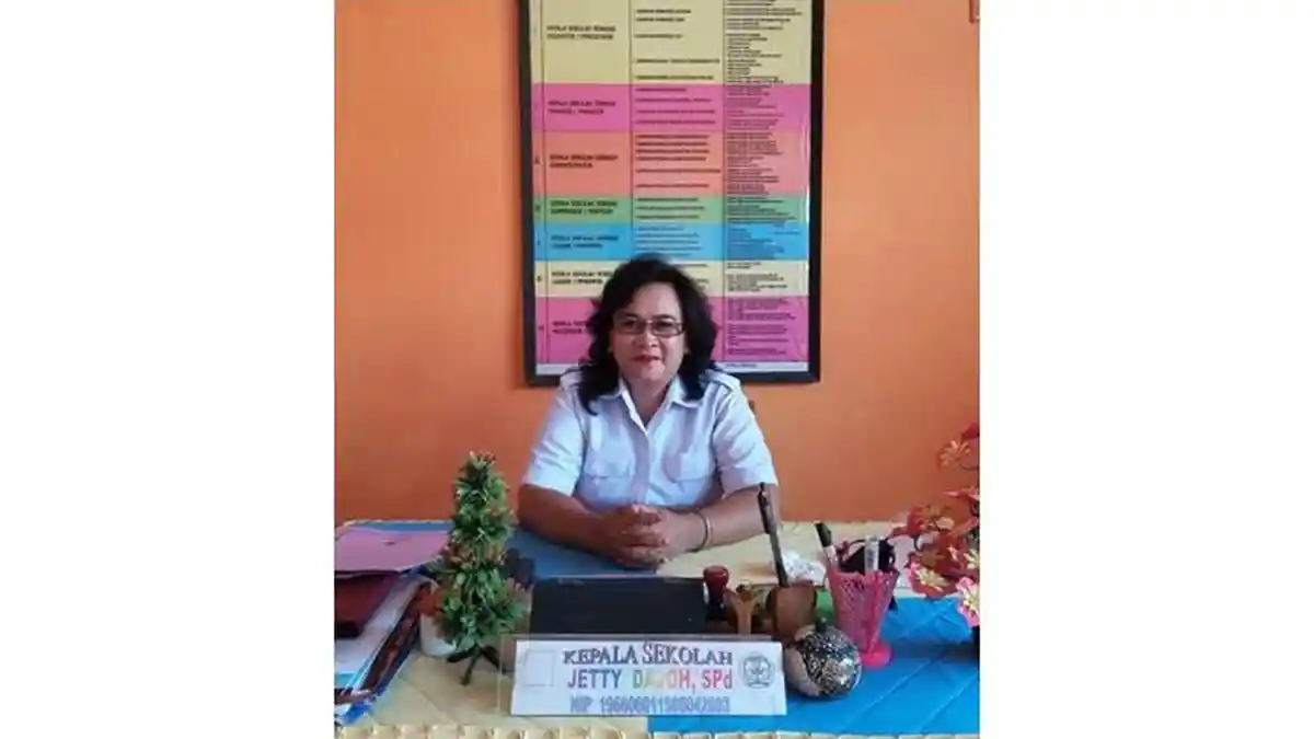 Kisah Jetty Dajoh, Mencerdaskan Anak-anak SD di Sulut, Purnatugas Setelah 40 Tahun Mengabdi