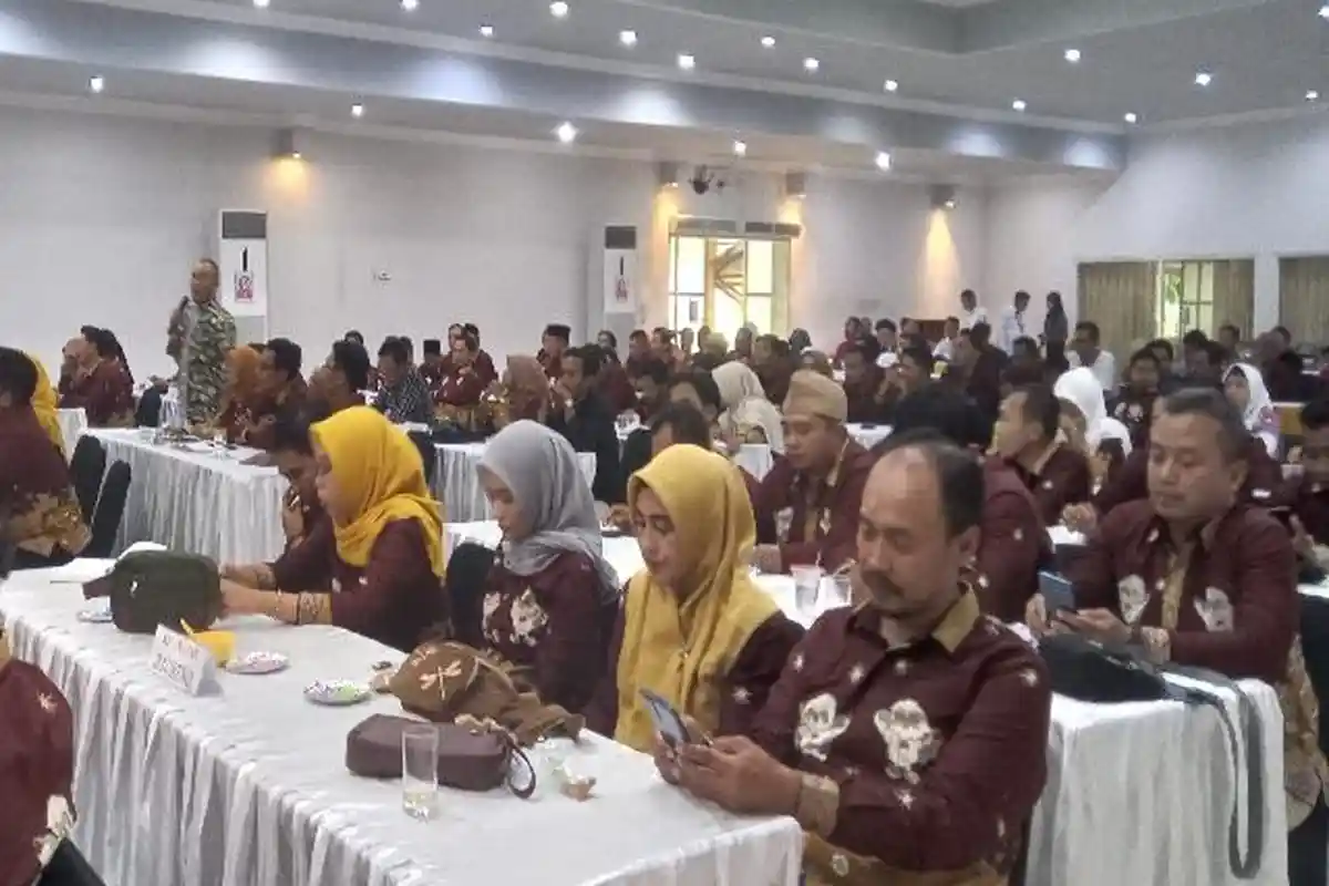 KPU Bojonegoro Ingatkan PPK Fokus Jalankan Tupoksi, Ketua KPU: Abaikan Dulu Konflik Internal