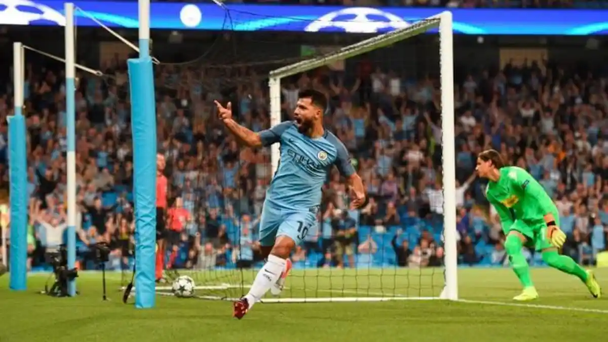 Aguero Hattrick, Manchester City Bekuk Moenchengladbach
