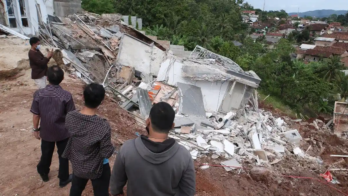 Rumah Mewah yang Roboh di Citraland Bandar Lampung Senilai Rp 1,7 Miliar