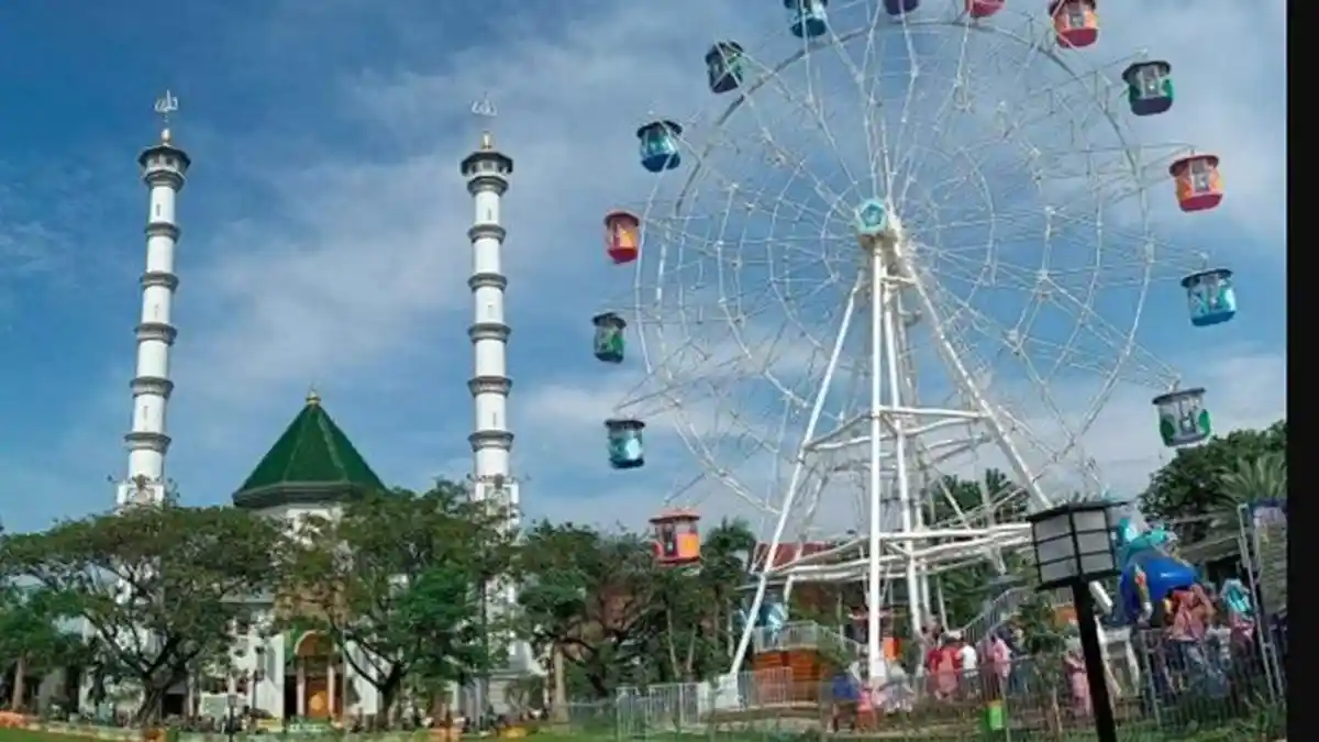 Jadwal Buka Puasa Lamongan Jumat 6 Maret 2026: Maghrib 17.51 WIB