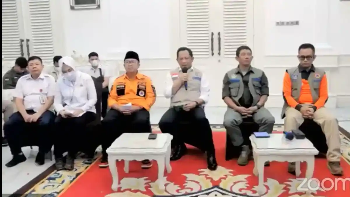 Mendagri Imbau Semua Kepala Daerah Bantu Pemkab Cianjur, Bisa Pakai Dana BTT