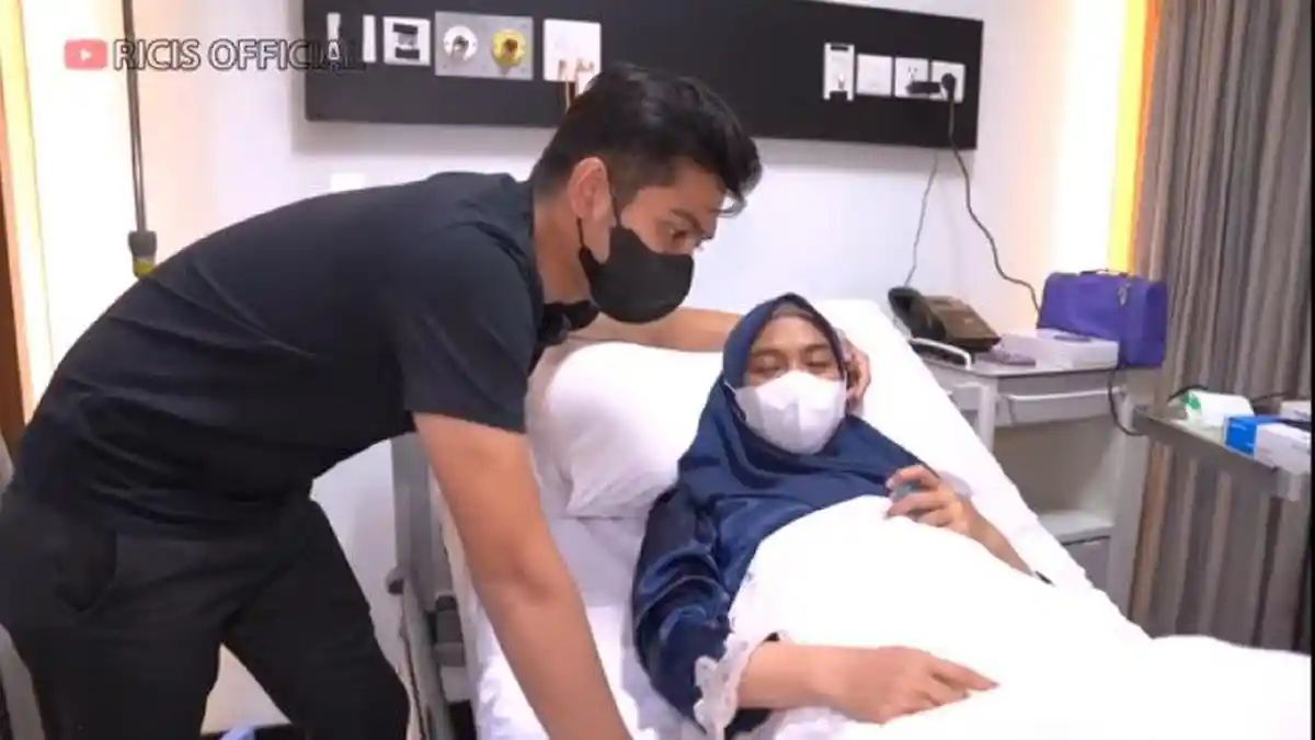 Kondisi Anak Pertama Ria Ricis yang Berjenis Kelamin Perempuan