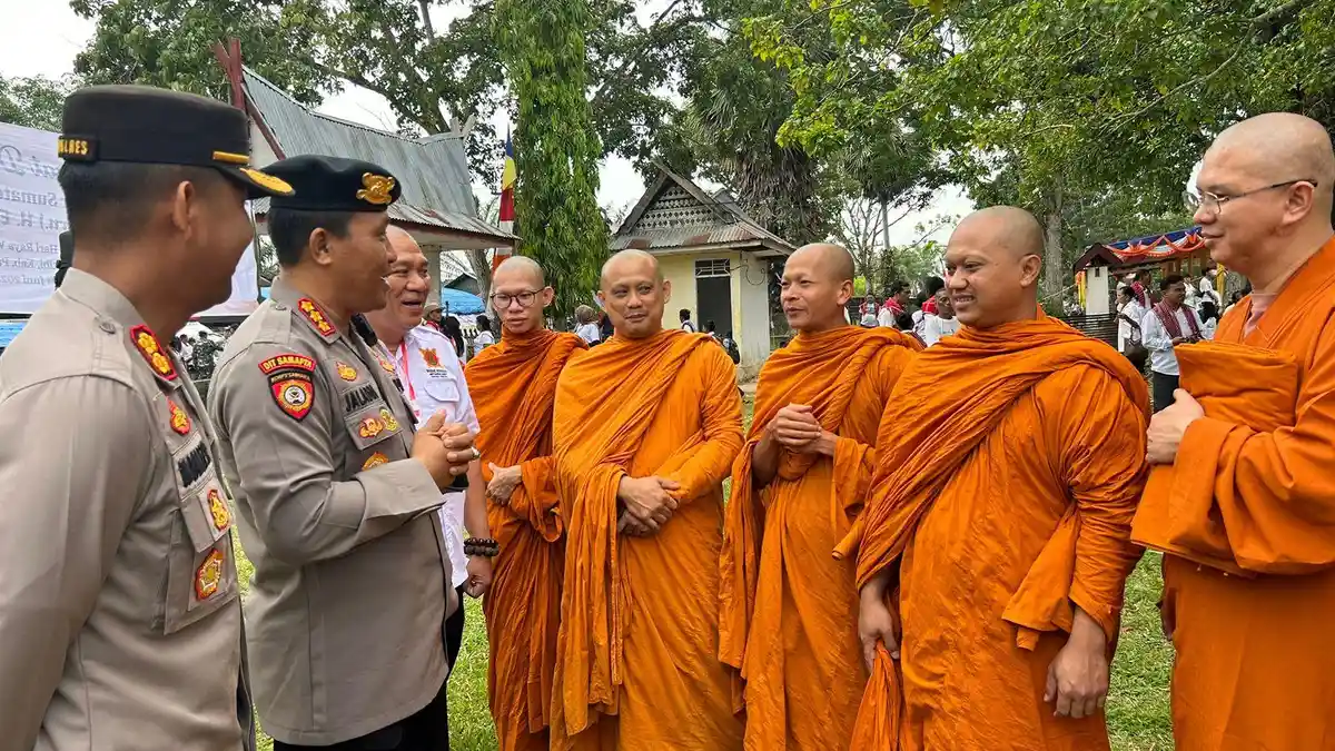 Polda Sumut Kirim 300 Personel Amankan Perayaan Waisak di Candi Bahal Padang Lawas Utara