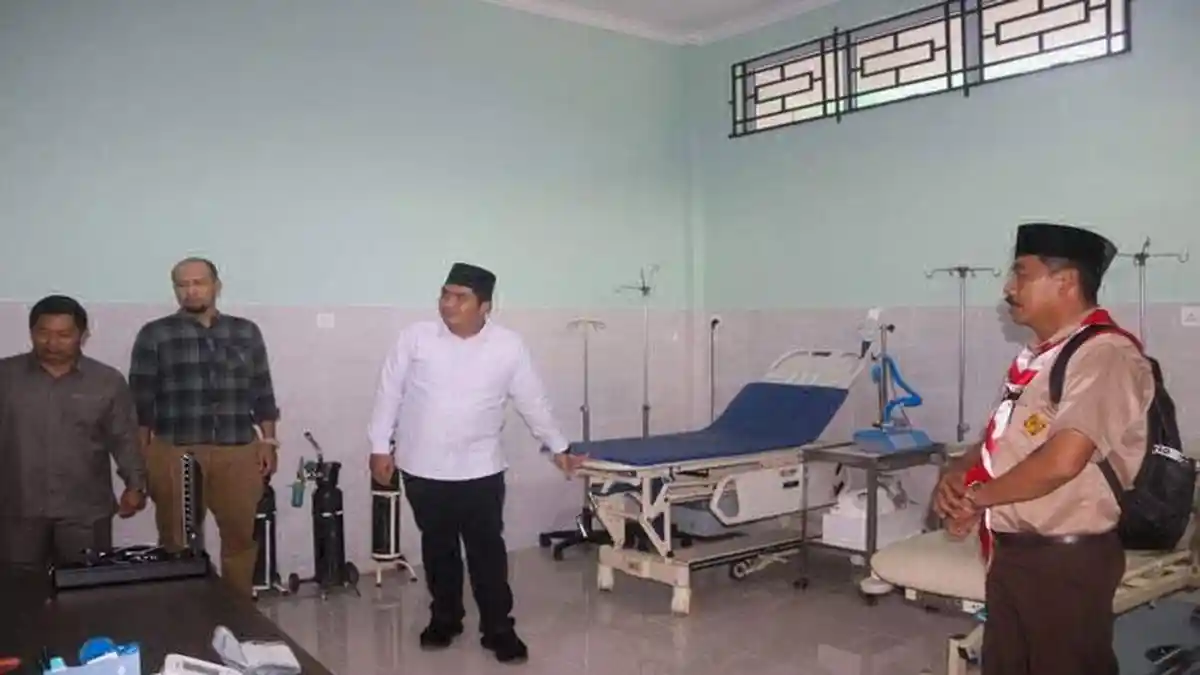 Plt Bupati Bintan Cek Kelengkapan Alat Kesehatan di Gedung Baru Puskesmas Mantang