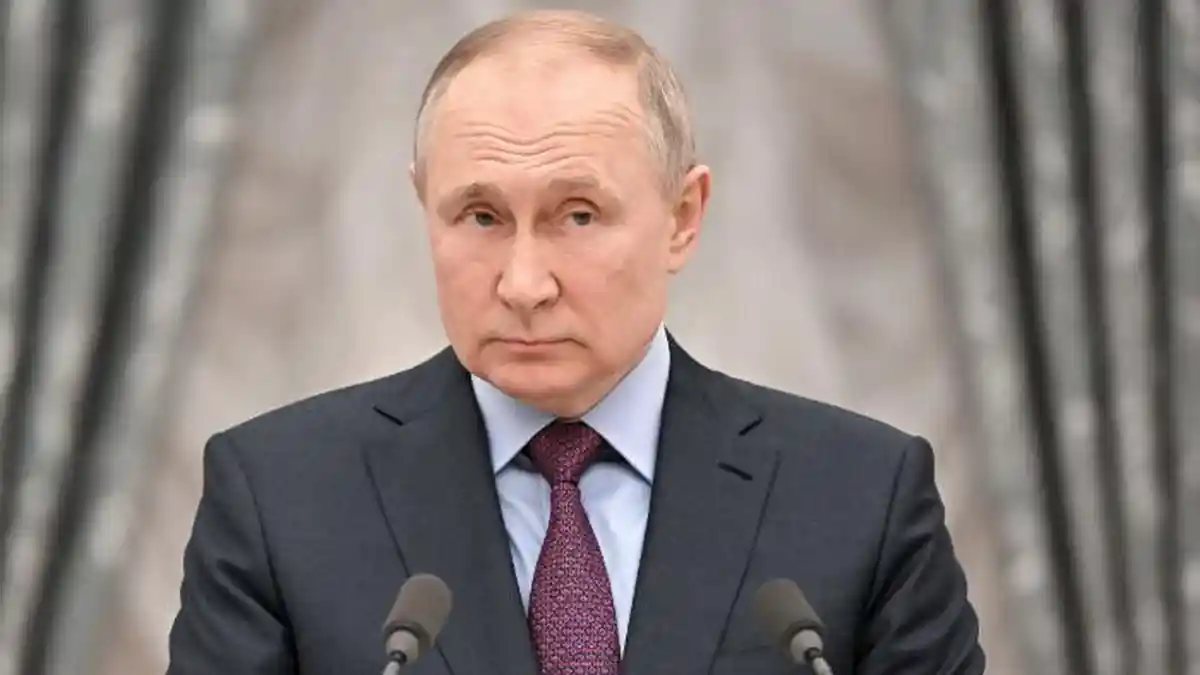 Putin Kunjungi Mariupol yang Dikuasai Rusia setelah ke Krimea