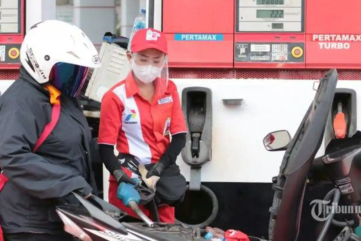 Kalbar Populer Hari Ini: Warga Sambas Ngeluh Stok BBM Kosong, BKPSDM Sanggau Tegaskan Terapkan WFO