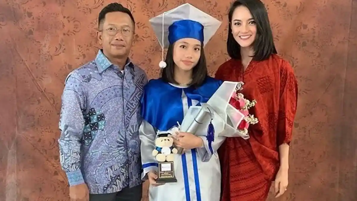 Jasmine Abeng Anak Ririn Ekawati Lulus SMA, sang Ibu Tulis Pesan Haru