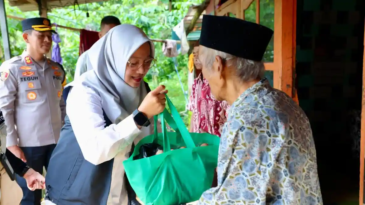 Serentak! Banyuwangi Berbagi Sasar Seluruh Warga Pra-Sejahtera