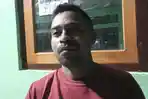 Hendrikus-Watun-salah-satu-pengungsi-asal-Desa-Hokeng-Jaya.jpg