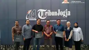 Silaturahmi-ke-Tribun-Jogja-KrediOne-Tegaskan-Komitmen-Literasi-Keuangan.jpg